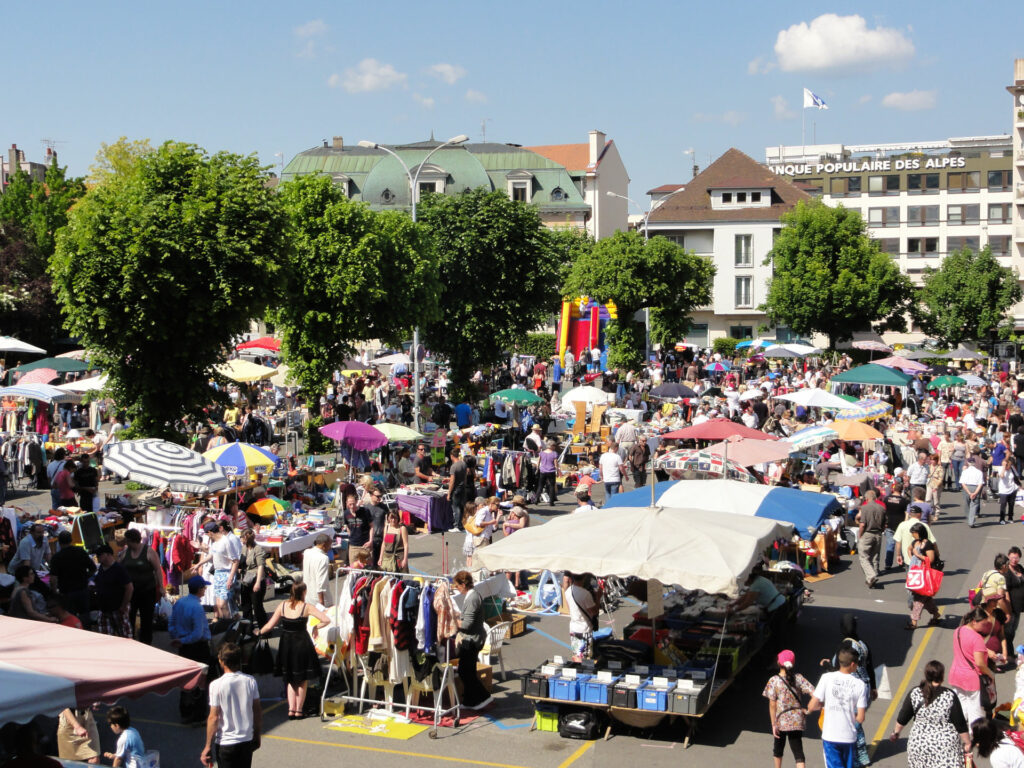 Vide-grenier © OT La Roche-sur-Foron